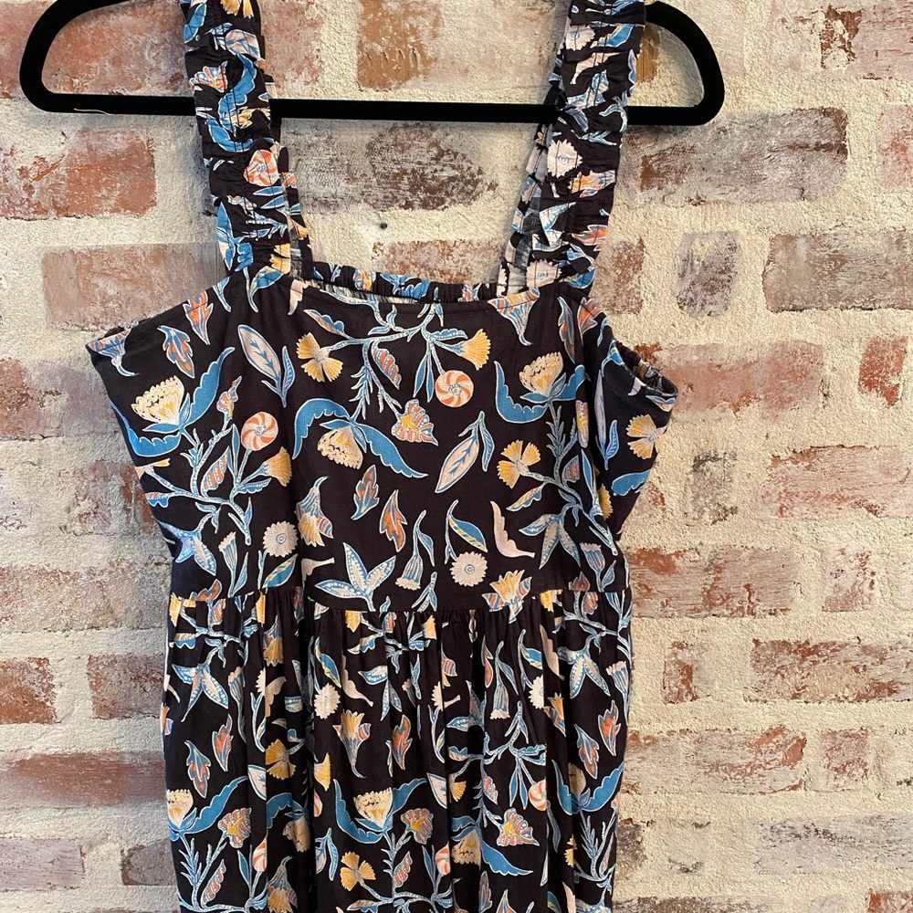 Target size small universal thread dress worn 1